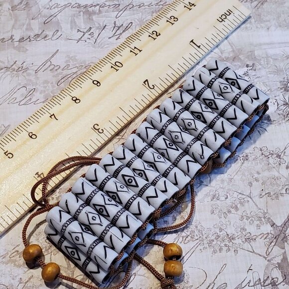 Vintage 90s Y2K Brown White Black Wood Acrylic Beads OSFA Adjustable Bracelet - Picture 8 of 9